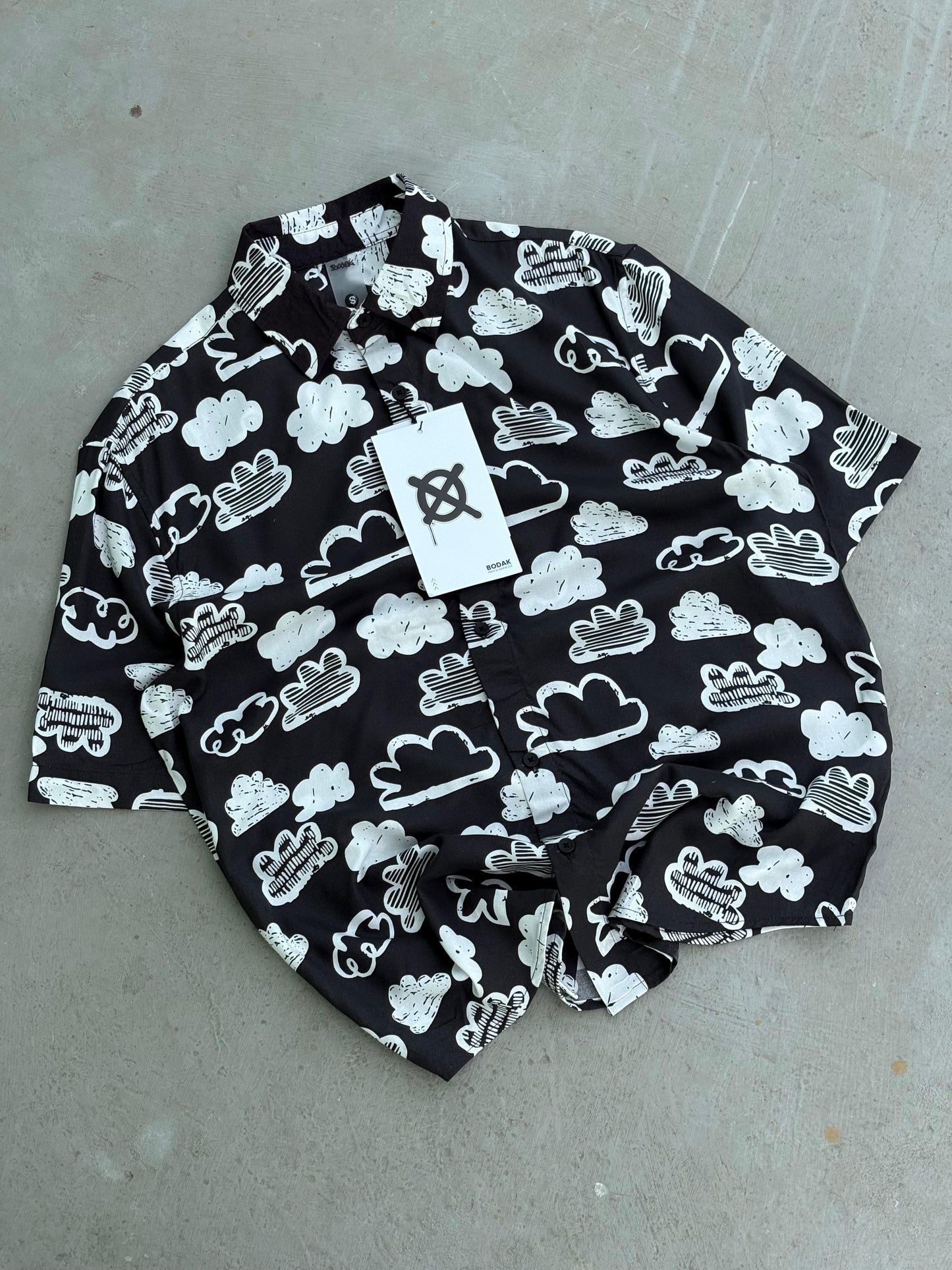 Namsan Cloud Graphic Streetwear Shirt